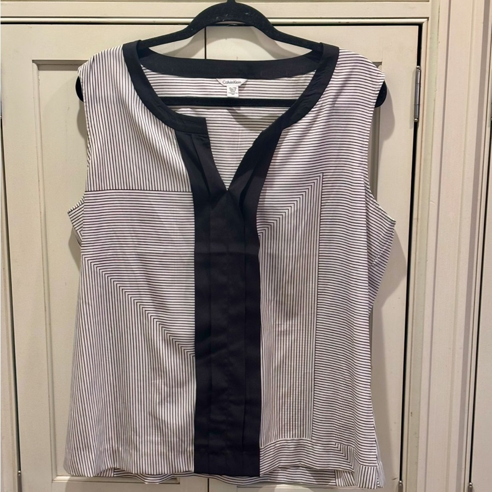 Calvin Klein Chic Black and White Striped Women's Top Sz XL